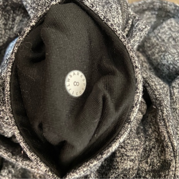 Lululemon lightly worn leggings😊 - Picture 3 of 3